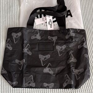 NWT Aloha Collection Day Tripper Bag